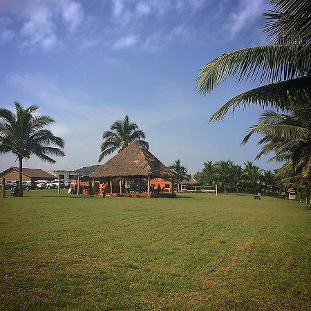 Hotel Sankofa Beach House Kokrobite Exterior foto